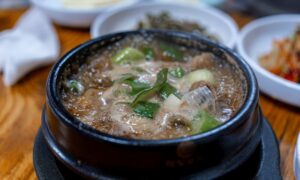 миска с корейским супом