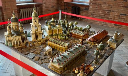 Макет старинных Боровичей