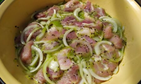 Шашлык в маринаде из киви