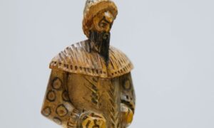 Фигурка царя