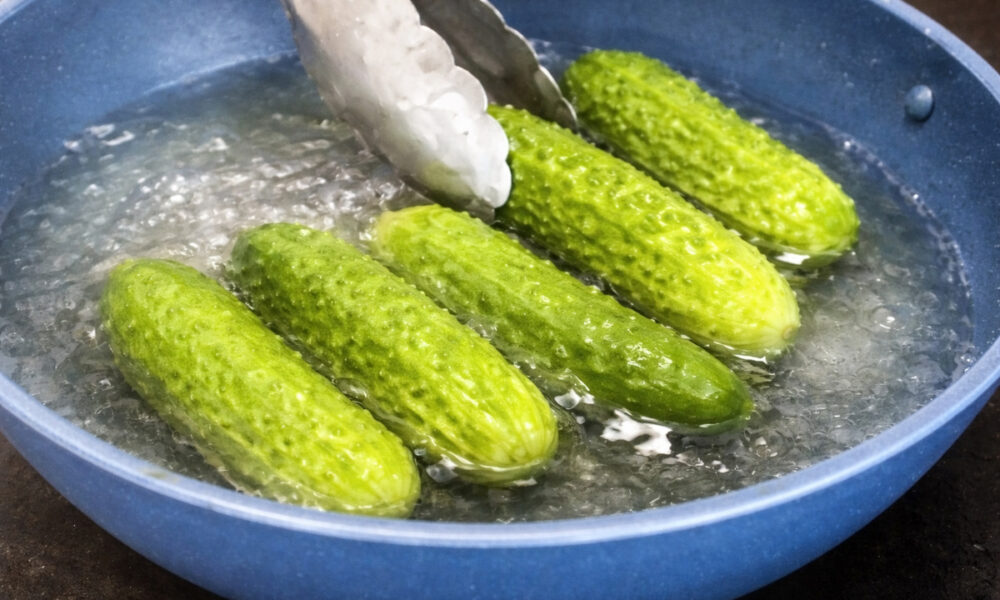 Огурцы в кипятке