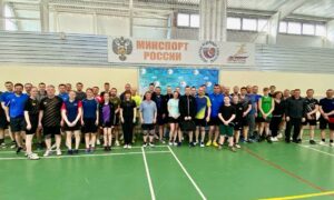 Участники турнира по настольному теннису