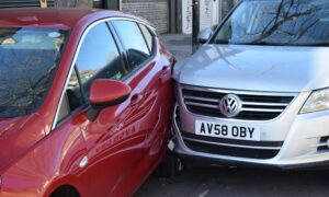 столкновение двух иномарок