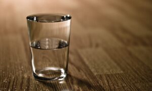 стакан воды