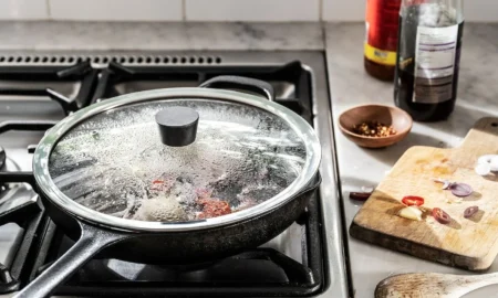 Стеклянная крышка посуды