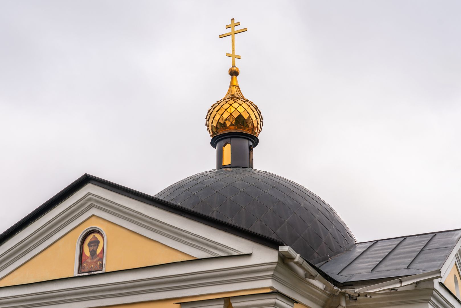 Храм