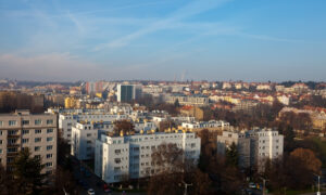 Город