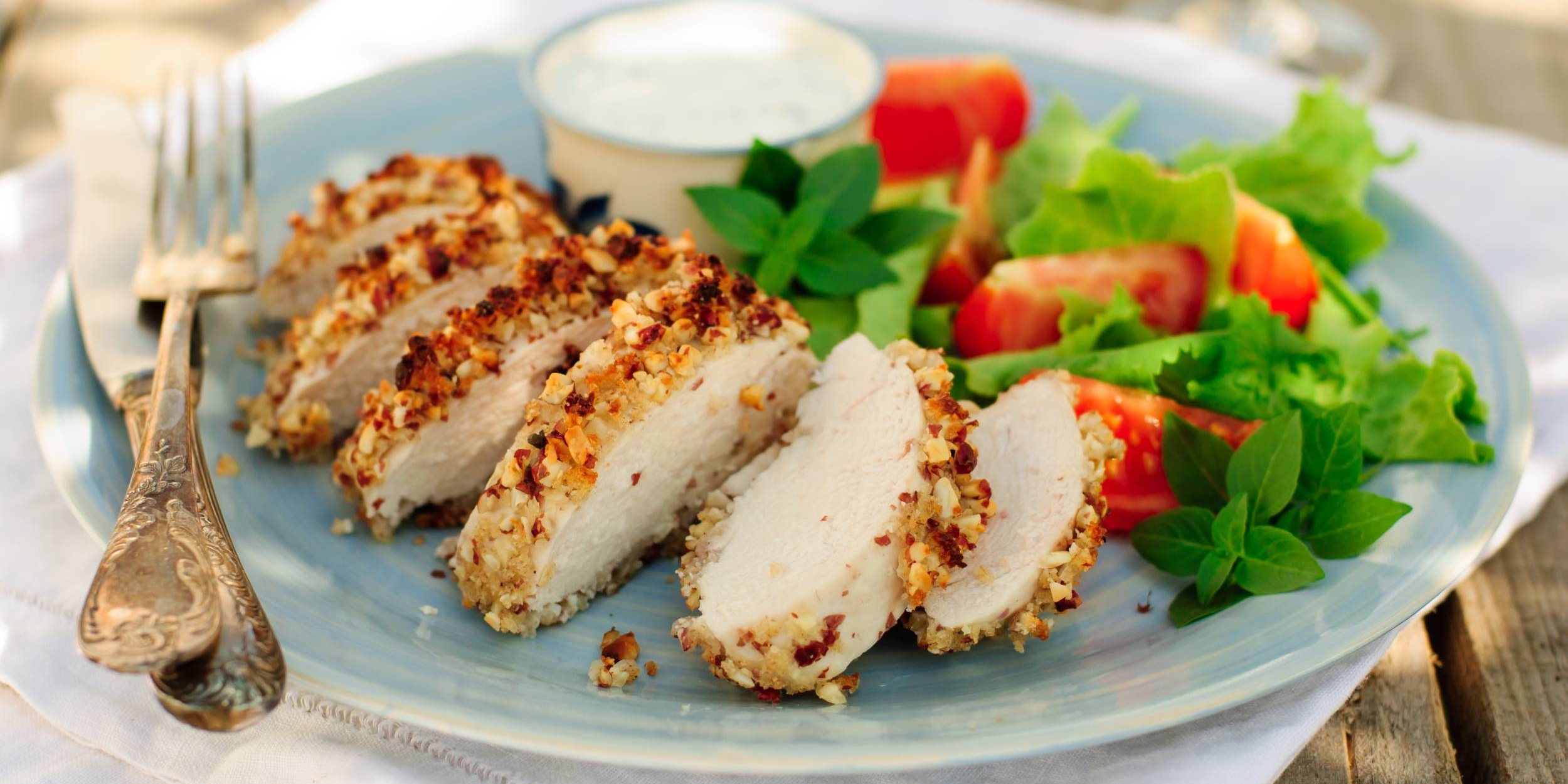 Запечённая курица с хрустящими орехами