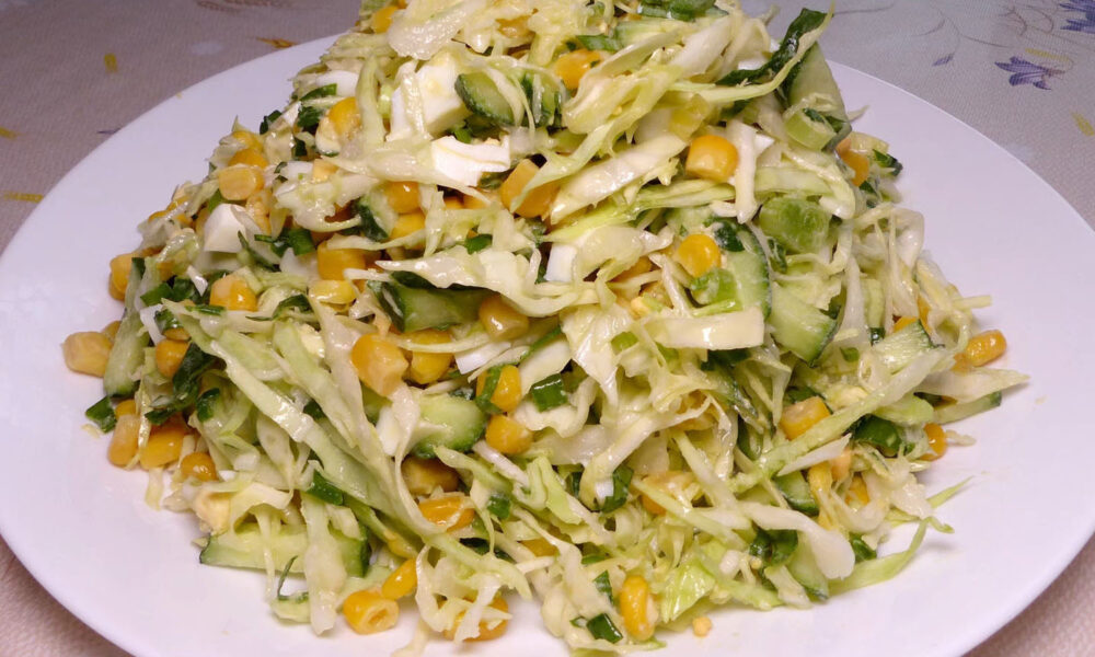 салат из кукурузы и капусты
