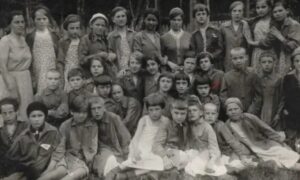 Архивное фото трагедии на станции Лычково