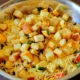 Салат "Соблазн" с сухариками