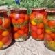 Помидоры с морковной ботвой