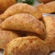 Пирожки из сырного теста с яблоками