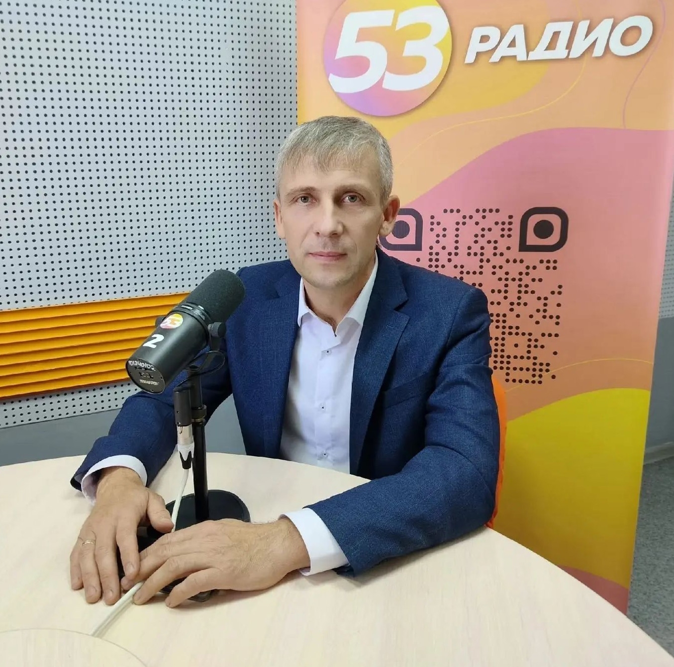 Новгородская область: десятки лосей и медведь погибли под колесами. Теги: Лось на дороге, Предупреждающий знак олени, Трасса в лесу
