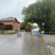 В Боровичах перекрыли движение на оживленном перекрестке двух улиц. Теги: дорожные работы, перекрытие дороги, знак объезд