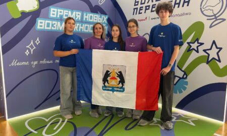 Новгородские гимназисты вышли в финал всероссийской «Большой перемены». Теги: Школьники на конкурсе, Сибирский федеральный университет, Награждение финалистов