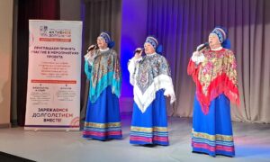 Новгородские проекты для старшего поколения поборются за 500 тысяч рублей. Теги: пожилые люди, вручение гранта, консультация гериатра