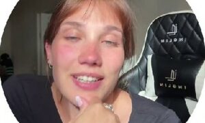 Актриса Netflix Алиса Владимирова пожаловалась на тяжелые последствия после пирсинга. Теги: Прокол ушей, медицинский кабинет