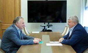 Врачи из Санкт-Петербурга берут под цифровой контроль новгородские реанимации. Теги: детская реанимация, врач педиатр, мониторы интенсивной терапии