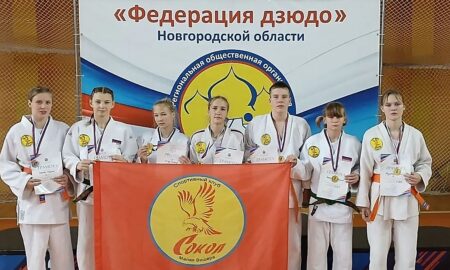Маловишерский клуб «Сокол» завоевал 25 наград на первенстве области по дзюдо. Теги: дзюдо соревнования, награждение спортсменов, татами