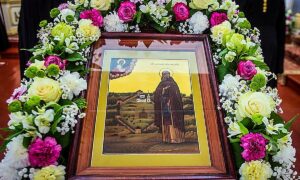 Антониево-Леохновская пустынь под Старой Руссой готовит праздничные службы. Теги: монастырь, православный храм, богослужение
