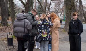 Студенты на прогулке