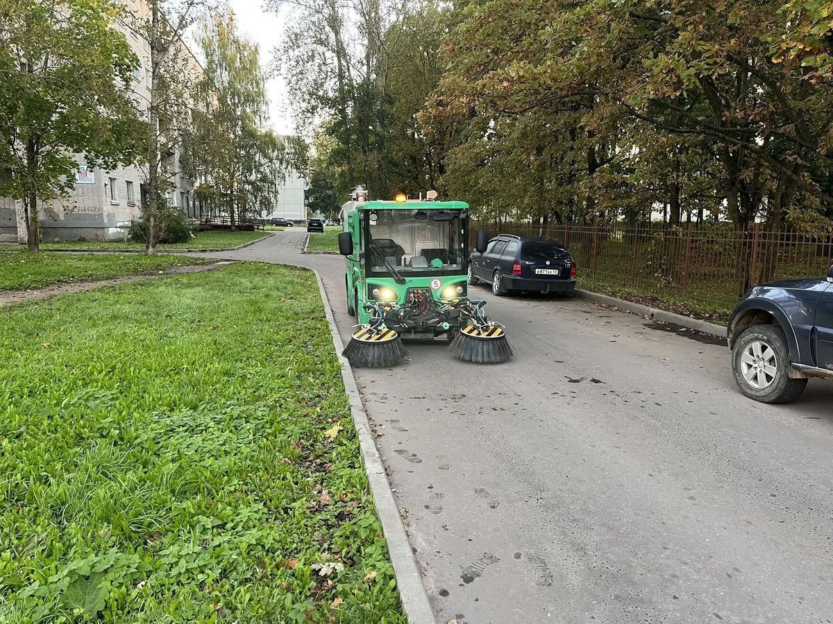 Техника убирает улицы