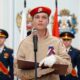 Мальчик приносит присягу Движения Первых